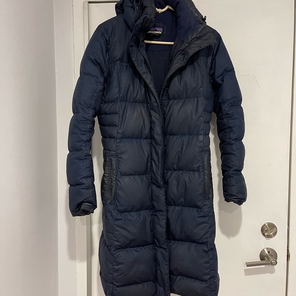 Patagonia winter puffer coat - Picture 2 of 10